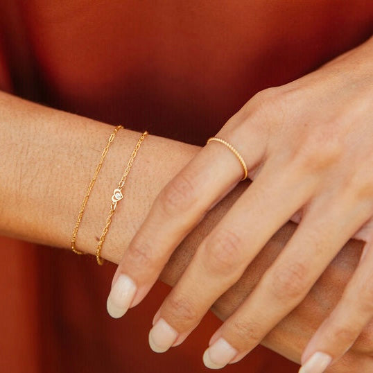 Elegant 14kt Gold Filled Twist Ring with Delicate Twisted Band