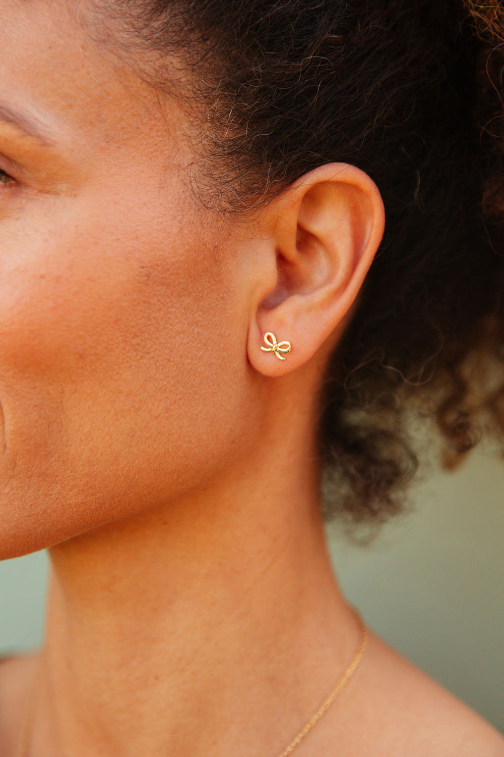 Charming Bow Design Stud Earrings for a Feminine Touch