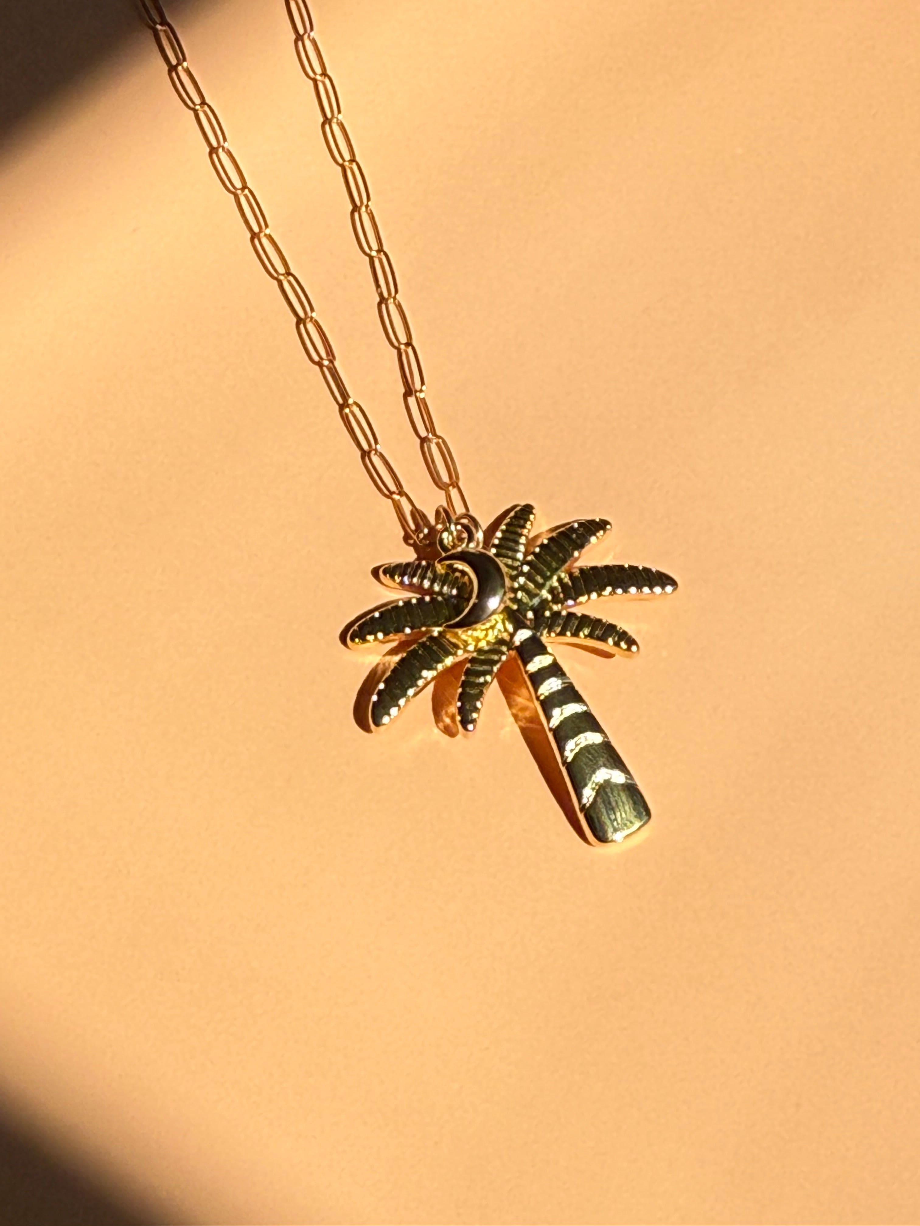 Kyushu Palm Necklace
