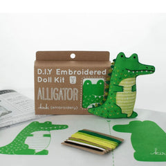 Alligator Embroidery Kit