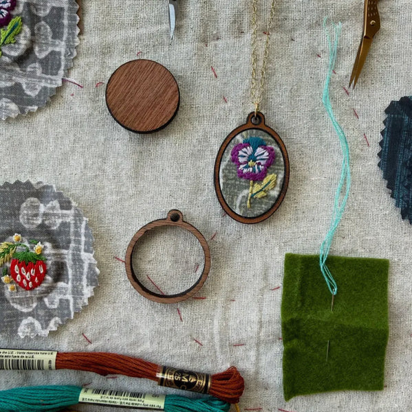 Pansy Embroidery Necklace