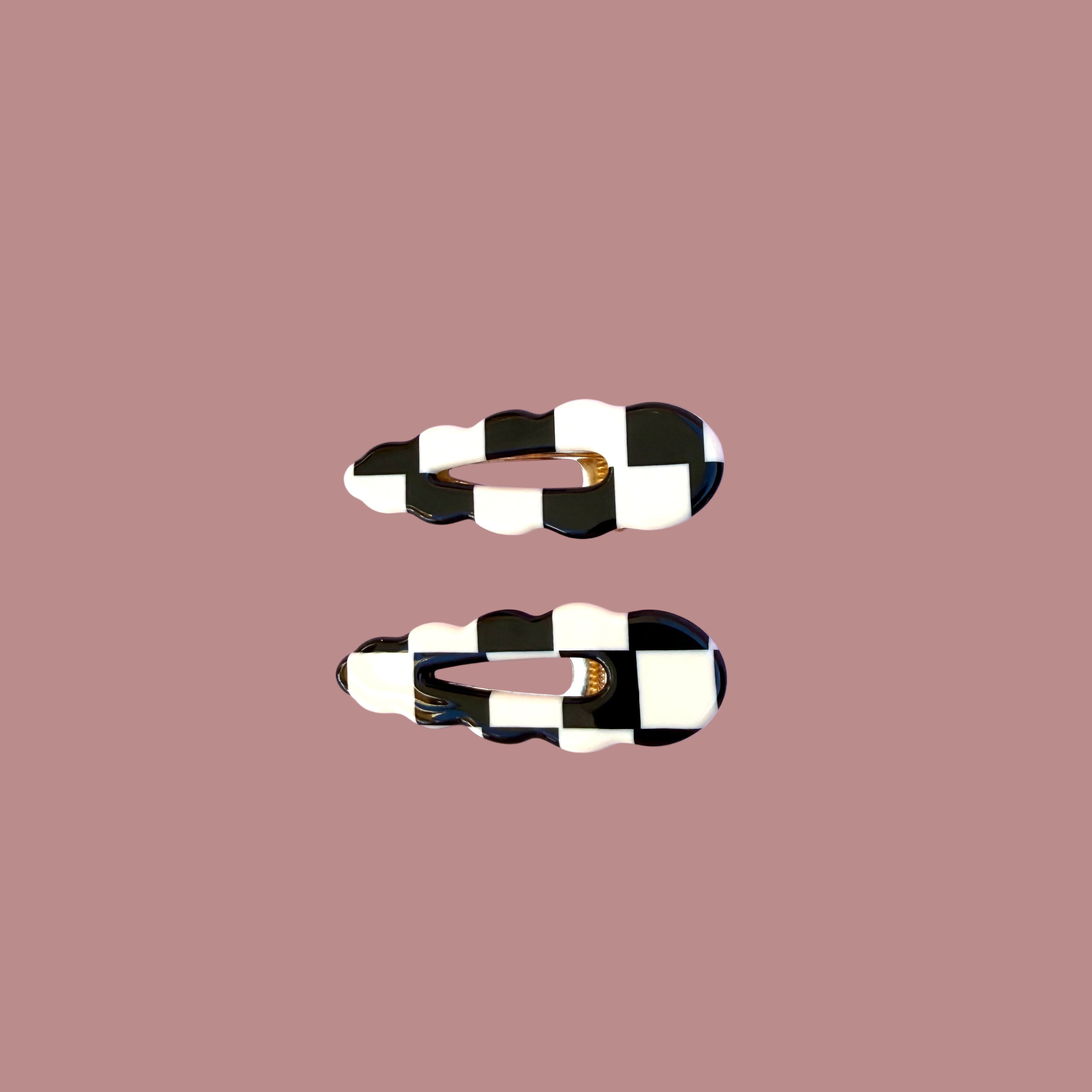 Checkered Scallop Hair Clips