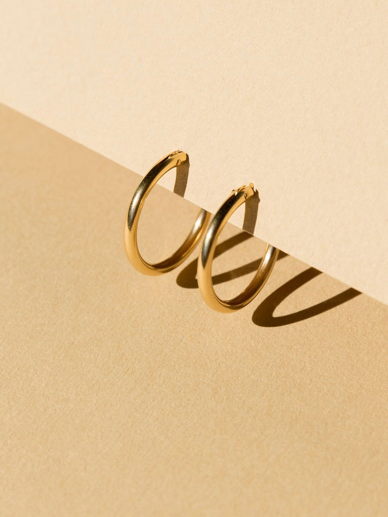 Ultra-Lightweight 14K Gold Filled Hoop Earrings 22mm