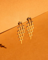 Chic Arched Link Statement Earrings for Modern Elegance