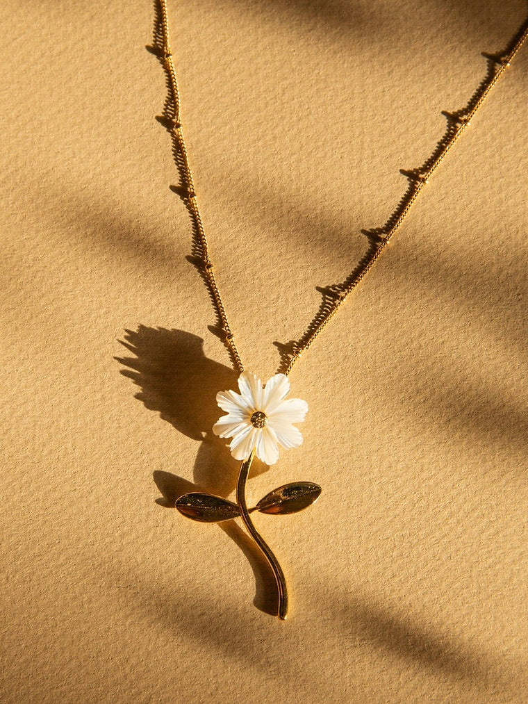 Elegant Mother of Pearl Flower Necklace with Crystal Center