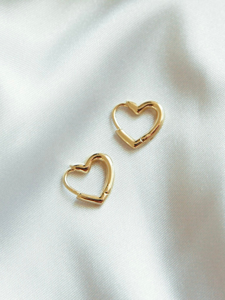 Sweet Heart-Shaped Charm Earrings for Everyday Romance