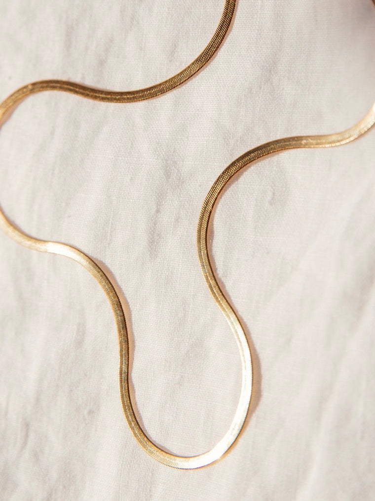 Elegant Samira Snake Chain Necklace with Herringbone Design and Gold Overlay