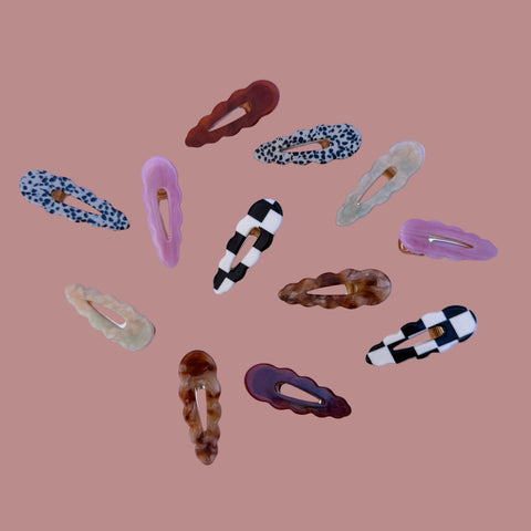 Checkered Scallop Hair Clips